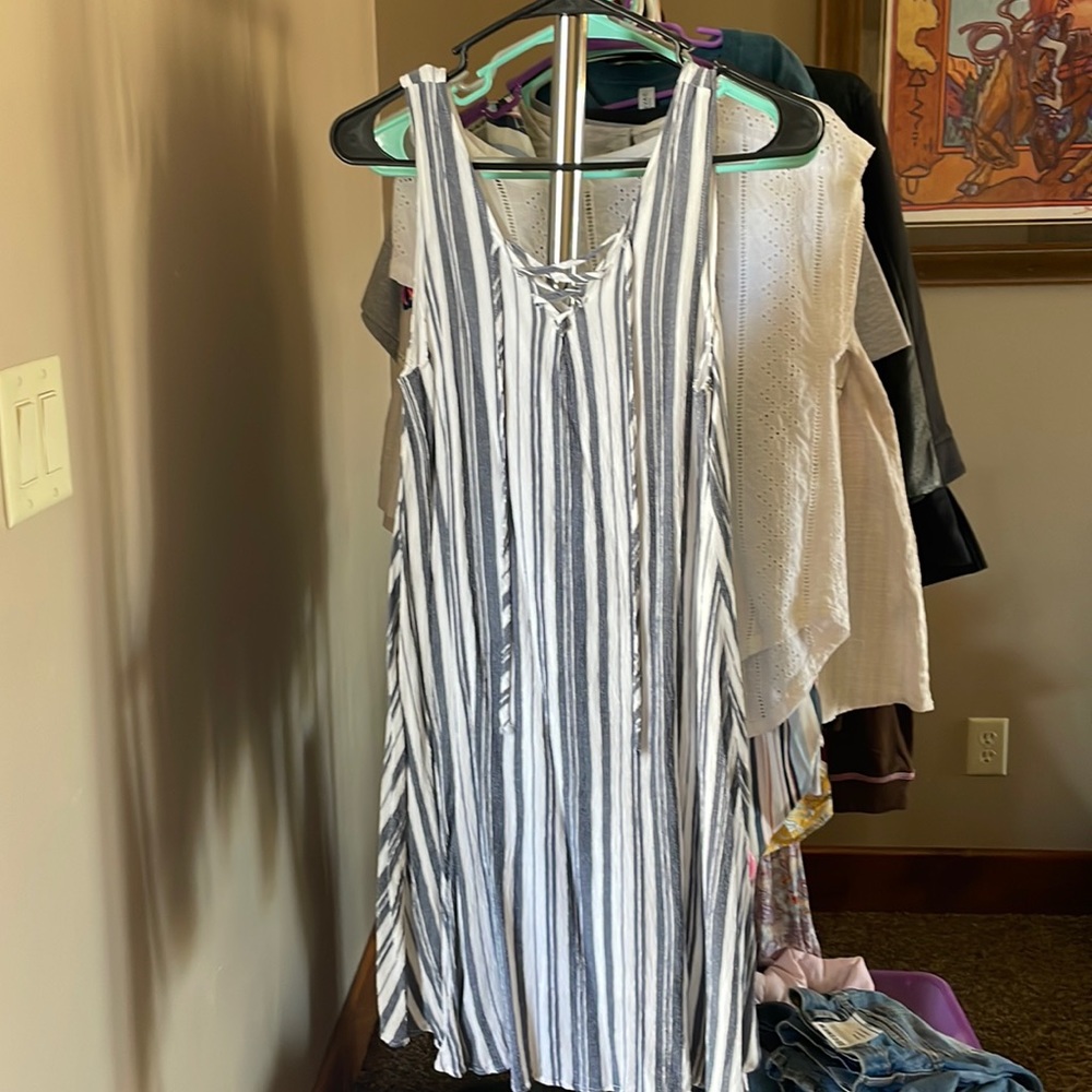 Hem & thread size medium dress